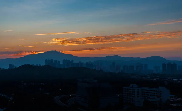 Idylická Krajina Horského Městského Panorama Hongkongu Úsvitu — Stock fotografie