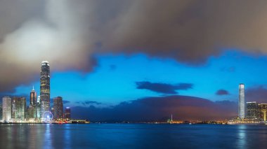 Victoria Limanı Panoraması, Hong Kong Alacakaranlıkta