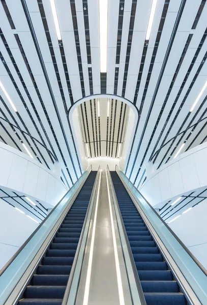 Vista Interior Escalera Mecánica Arquitectura Moderna — Foto de Stock