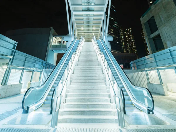 Paisaje Nocturno Escaleras Mecánicas Modernas Centro Ciudad Hong Kong — Foto de Stock