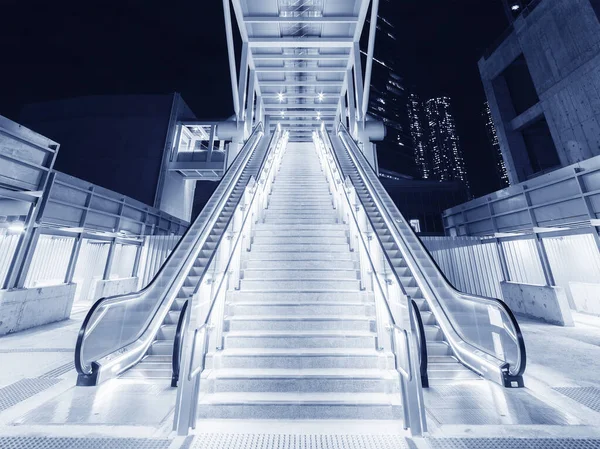 Paisaje Nocturno Escaleras Mecánicas Modernas Centro Ciudad Hong Kong —  Fotos de Stock