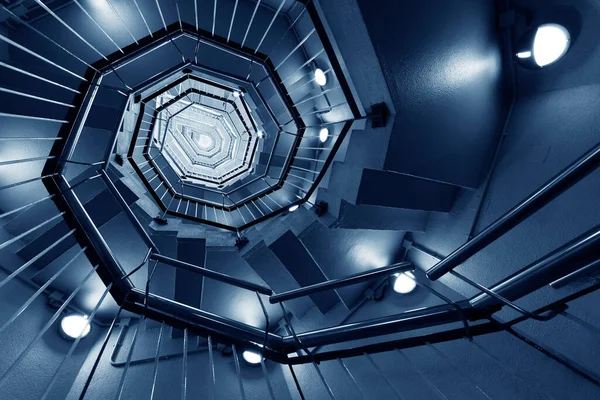 Εσωτερική Άποψη Της Σύγχρονης Σπειροειδούς Σκάλας Δημιουργία Αφηρημένου Φόντου — Φωτογραφία Αρχείου