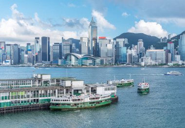 Hong Kong 'lu Victoria Limanı Manzarası