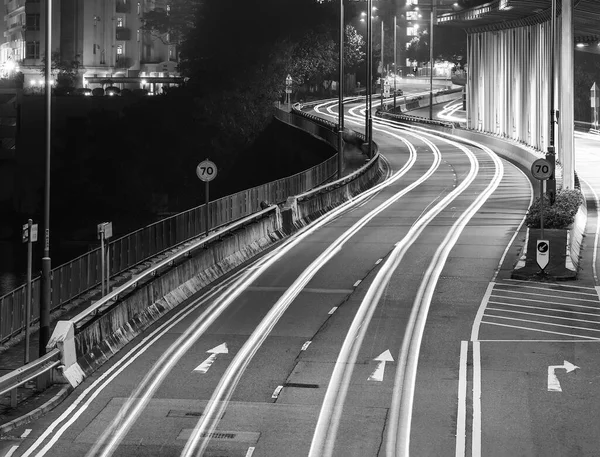 Gece Yolda Hafif Trafik Izleri Var Ulaşım Arkaplanı — Stok fotoğraf