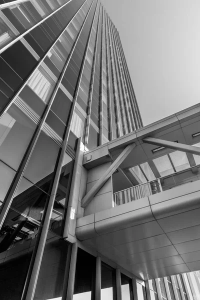 Exterior Del Moderno Edificio Oficinas Gran Altura Arquitectura Fondo Abstracto — Foto de Stock