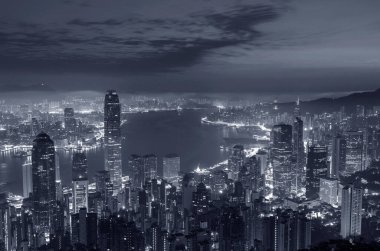 Şafakta Hong Kong 'un Victoria Limanı