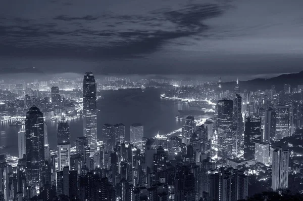 夜明けに香港市のビクトリア港 — ストック写真