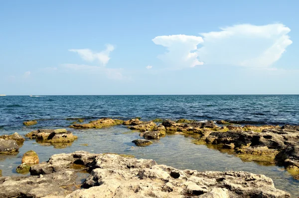 Yaz aylarında deniz manzarası