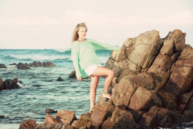 Genç sarışın Bayan