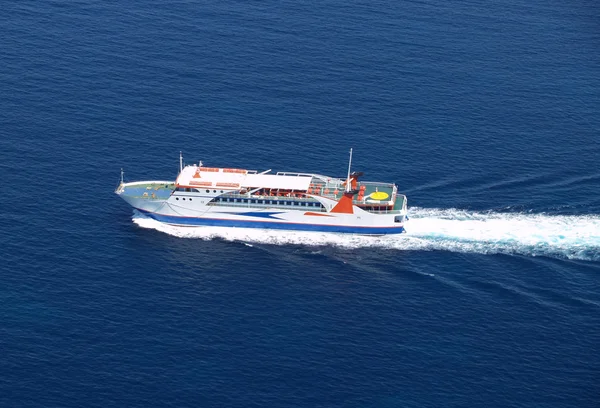 Vista aérea do barco de balsa do mar — Fotografia de Stock