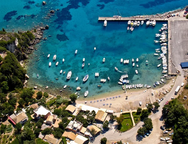 Palaiokastritsa Hafen in Korfu, Luftaufnahme — Stockfoto