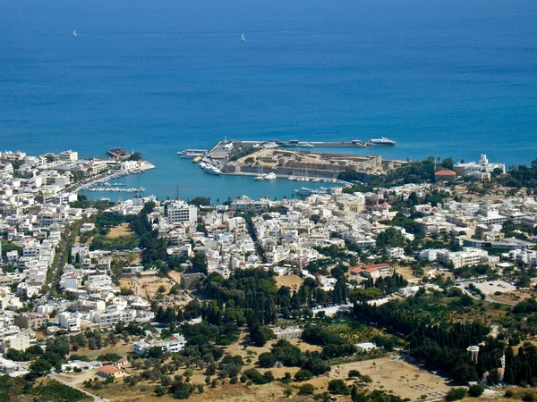 コス、ギリシャの町からの眺め — ストック写真