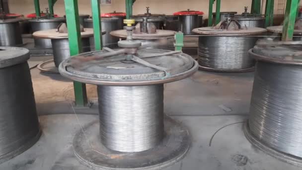 Dnipro Dnepropetrovsk Ukraina 2021 Utrustning För Metallbearbetning Kabelfabriken Tråddragningsmaskin Tillverkningsanläggning — Stockvideo