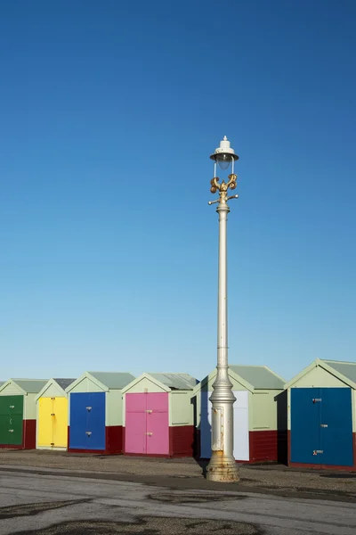renkli plaj kulübe, hove, brighton, east sussex, İngiltere.