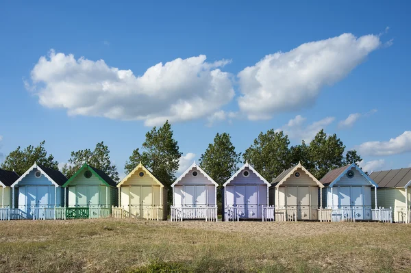 Colorful Beach Huts at West Mersea, Essex, UK. — Stock Photo, Image