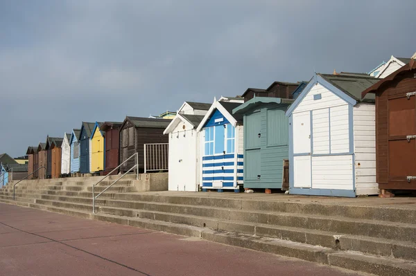 Kolorowe plażowe w walton na naze — Zdjęcie stockowe