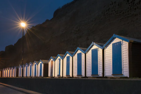 Blue and White Beach Huts at Night — Stock Photo, Image