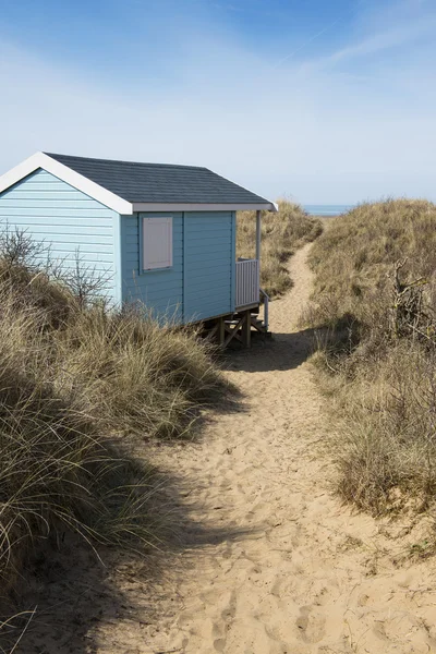 Eski bir hunstanton, renkli plaj kulübe — Stok fotoğraf