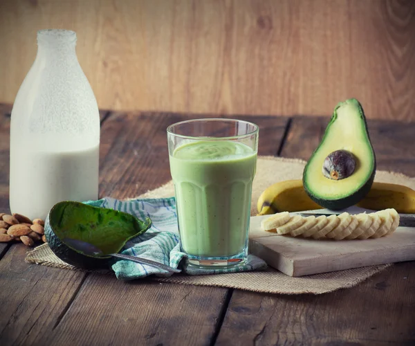 Avocado smoothie — Stock Photo, Image