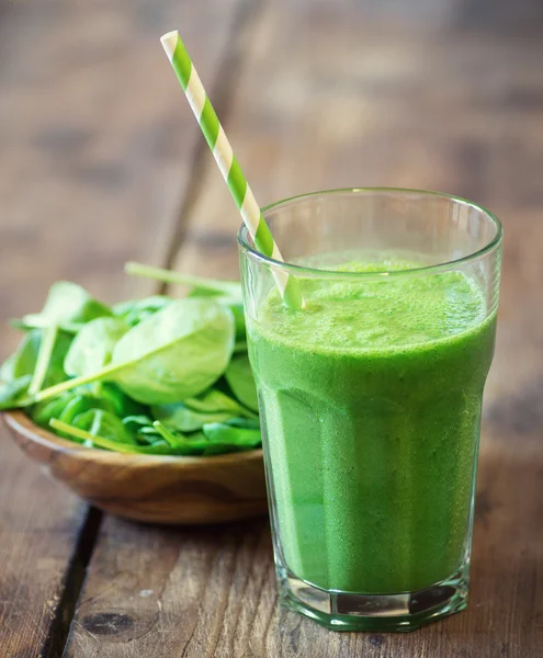 Batido de espinacas —  Fotos de Stock