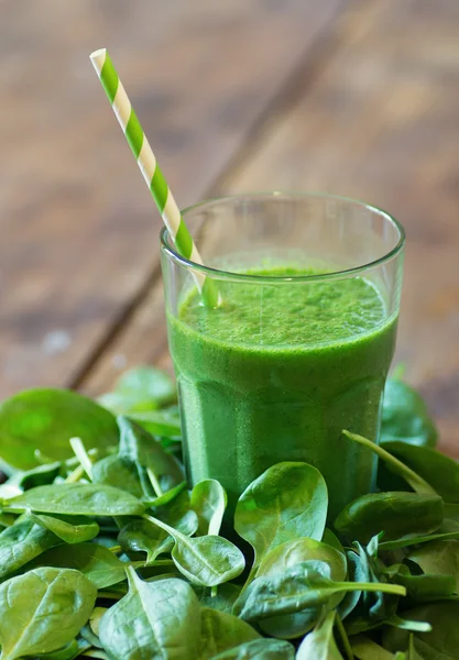 Spenatsmoothie — Stockfoto