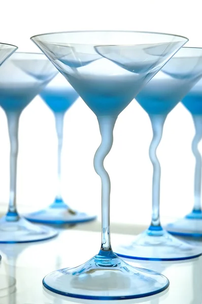 Fem cocktail glas på isolerade bakgrunden Stockbild