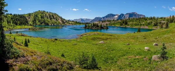 Panorama Del Lago Rock Isle Nel Sunshine Meadows Sunshine Village — Foto Stock