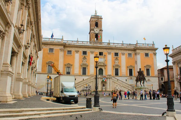 Konzervatívok palace Róma — Stock Fotó