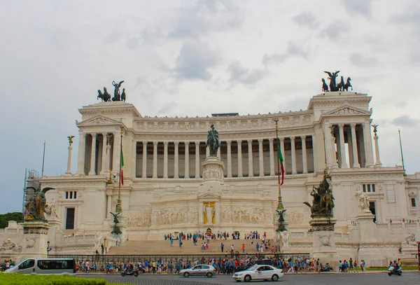 Fachada do vitoriano em Roma durante o dia — Fotografia de Stock