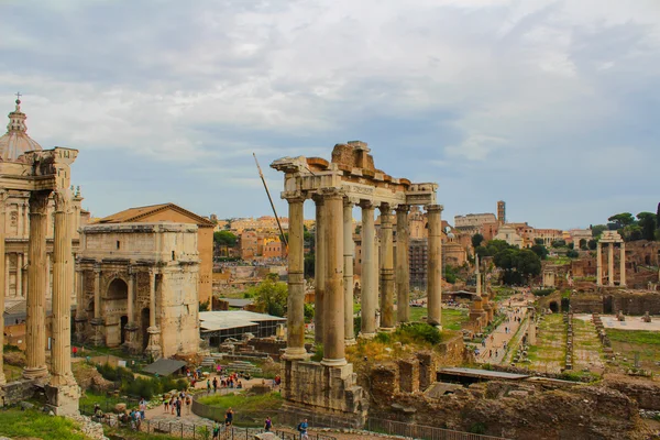 Ruinas en el Foro de Roma, Italia —  Fotos de Stock