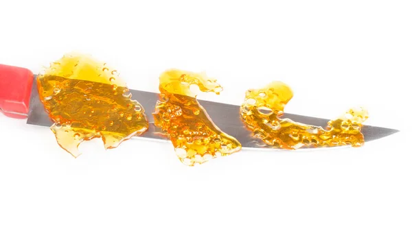 Goldenes Cannabis Wachs Auf Der Messerspitze Thc Klebetupfkonzentrat Isoliert — Stockfoto