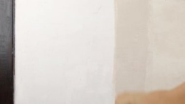 Çalı çırpı kaplama, duvar boyama hazırlığı. Yüksek kaliteli FullHD görüntüler