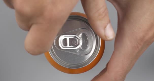 Hand Opens Orange Metal Can Beer High Quality Footage — Video