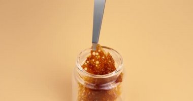 Marihuana kehribarının reçine cilasının ayrıntıları. Yüksek kalite 4k görüntü