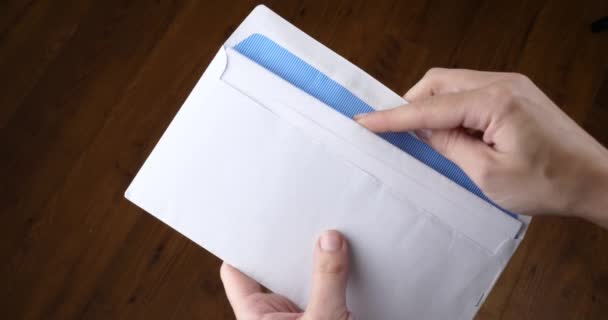 Sellar Mano Sobre Con Una Carta Enviando Carta Imágenes Alta — Vídeos de Stock
