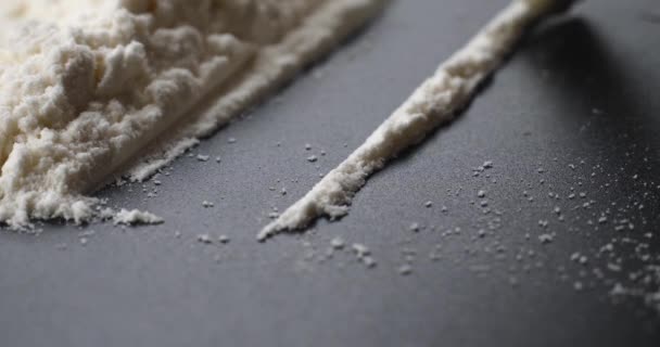 Consumo Droghe Cristalline Annusare Anfetamine Cocaina Bianca Attraverso Conto Filmati — Video Stock