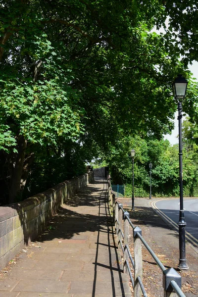Footpath Which Follows Route Chester City Walls — 图库照片