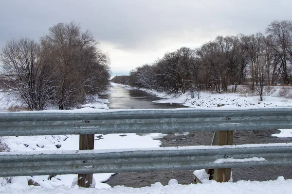 Ποταμός Okanagan Στη Βρετανική Κολομβία Του Καναδά Μια Χειμωνιάτικη Μέρα — Φωτογραφία Αρχείου