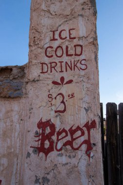 sign advertising ice cold drinks and beer