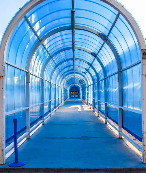Estructura del túnel, acero y vidrio —  Fotos de Stock