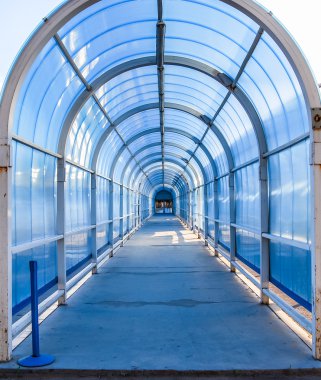 Tünel yapı, çelik ve cam