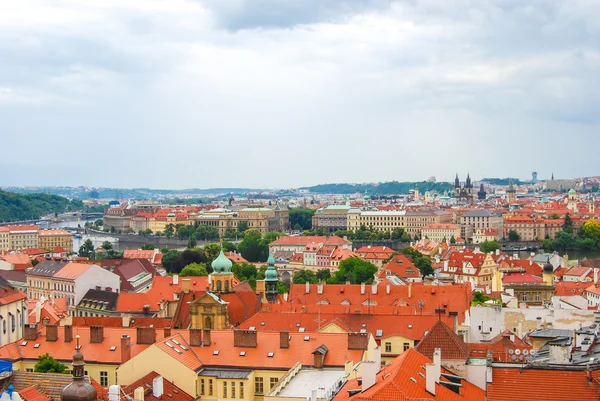 Prag şehrinin manzarası — Stok fotoğraf