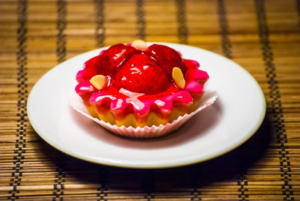 Cupcake auf einem Teller — Stockfoto