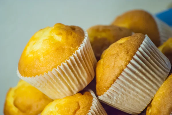 Muffins en placa —  Fotos de Stock