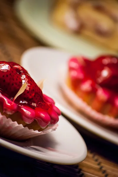 Cupcake auf einem Teller — Stockfoto