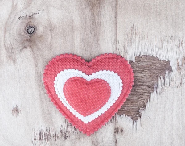Herz auf Holz — Stockfoto