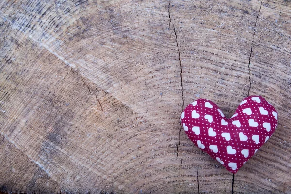 Heart in basket — Stock Photo, Image