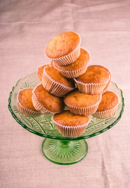 Muffins in vaas — Stockfoto