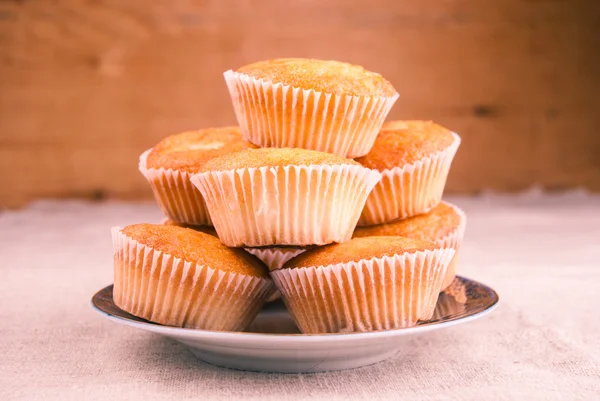 Muffins in vaas — Stockfoto