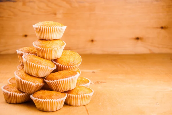 Muffins in vaas — Stockfoto